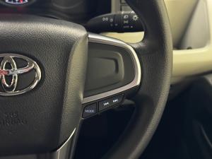 Toyota Quantum 2.8 LWB panel van - Image 10