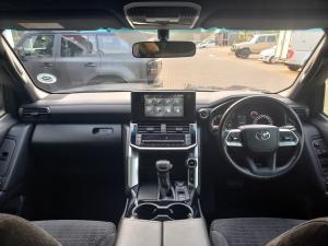 Toyota Land Cruiser 300 3.3D GX-R - Image 6