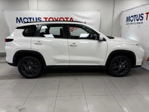 Toyota Urban Cruiser 1.5 XR manual - Image 3