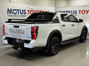 Isuzu D-Max 3.0TD double cab V-Cross - Image 2