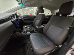 Toyota Corolla Quest 1.8 Plus manual - Image 8