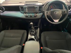 Toyota RAV4 2.0 GX - Image 6