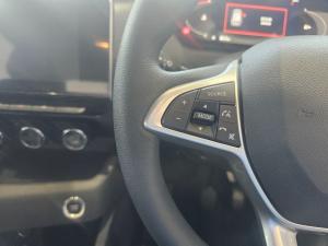 Nissan Magnite 1.0 Acenta AMT - Image 18