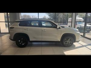 Toyota Urban Cruiser 1.5 XR automatic - Image 3