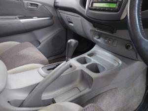 Toyota Hilux 3.0D-4D double cab Raider auto - Image 11