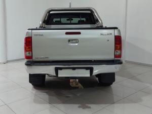 Toyota Hilux 3.0D-4D double cab Raider auto - Image 4