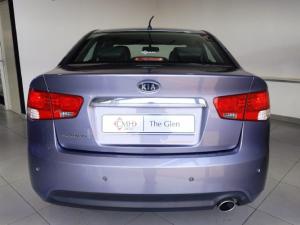 Kia Cerato sedan 2.0 SX - Image 5