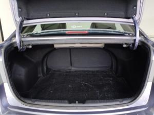 Kia Cerato sedan 2.0 SX - Image 6