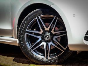 Mercedes-Benz V-Class V300d Exclusive - Image 2