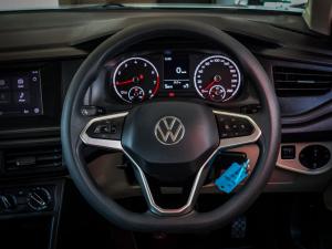 Volkswagen Polo sedan 1.6 manual - Image 7