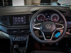 Volkswagen Polo sedan 1.6 manual - Image 8