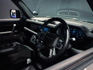 Land Rover Defender 110 D300 X-Dynamic HSE - Image 10