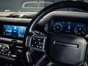 Land Rover Defender 110 D300 X-Dynamic HSE - Image 12