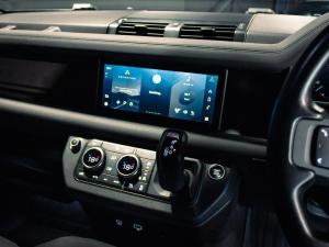 Land Rover Defender 110 D300 X-Dynamic HSE - Image 13