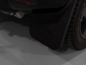 Land Rover Defender 110 D300 X-Dynamic HSE - Image 25