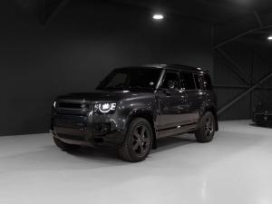 Land Rover Defender 110 D300 X-Dynamic HSE - Image 3