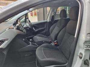 Peugeot 208 1.2 Active - Image 10