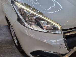 Peugeot 208 1.2 Active - Image 18