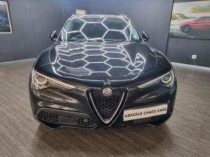 Alfa Romeo Stelvio 2.0T Veloce Q4 - Image 2