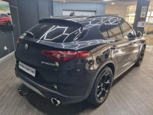Alfa Romeo Stelvio 2.0T Veloce Q4 - Image 5