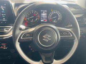 Suzuki Baleno 1.5 GLX auto - Image 11