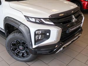 Mitsubishi Triton 2.4DI-D double cab 4x4 Xtreme - Image 2