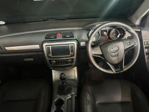 JAC T8 1.9TDi double cab Lux - Image 10