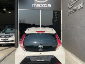 Toyota Aygo 1.0 - Image 6