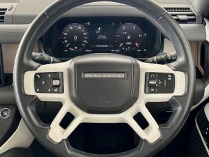 Land Rover Defender 110 D300 SE - Image 13