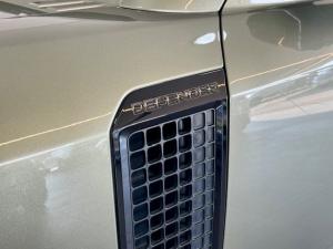 Land Rover Defender 110 D300 SE - Image 8