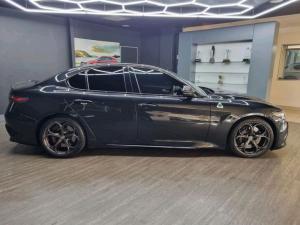 Alfa Romeo Giulia Quadrifoglio - Image 17
