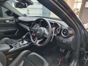 Alfa Romeo Giulia Quadrifoglio - Image 18