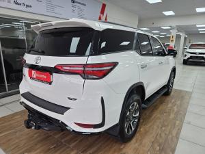 Toyota Fortuner 2.4GD-6 auto - Image 2