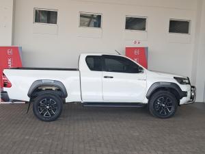 Toyota Hilux 2.8GD-6 Xtra cab 4x4 Legend auto - Image 3
