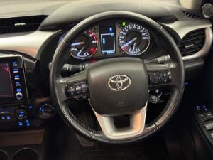 Toyota Hilux 2.8GD-6 double cab 4x4 Raider auto - Image 8
