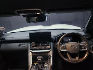 Toyota Land Cruiser 300 3.3D ZX SE - Image 6