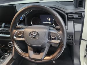 Toyota Land Cruiser 300 3.3D ZX SE - Image 8