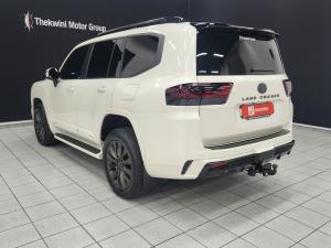 Toyota Land Cruiser 300 3.3D ZX SE - Image 11
