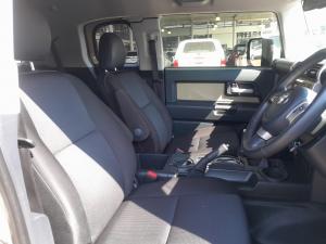 Toyota FJ Cruiser FJ Cruiser - Image 15