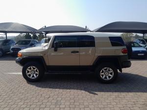 Toyota FJ Cruiser FJ Cruiser - Image 23