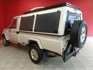 Toyota Land Cruiser 79 4.5DS/C - Image 9