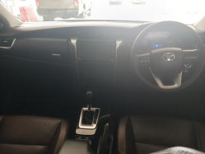 Toyota Fortuner 2.4GD-6 4X4 automatic - Image 6