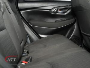 Suzuki Grand Vitara 1.5 GL - Image 14