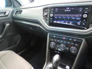 Volkswagen T-ROC 2.0 TSI Design 4MOT DSG - Image 10