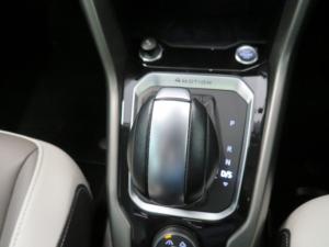 Volkswagen T-ROC 2.0 TSI Design 4MOT DSG - Image 16