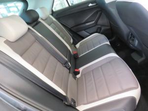 Volkswagen T-ROC 2.0 TSI Design 4MOT DSG - Image 8