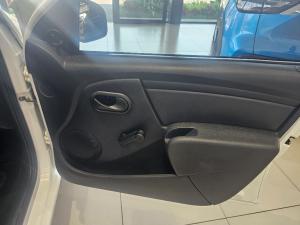 Nissan NP200 1.6 Safety PackS/C - Image 12