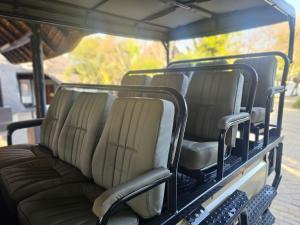 Toyota Land Cruiser 79 2.8 GD-6S/C - Image 8