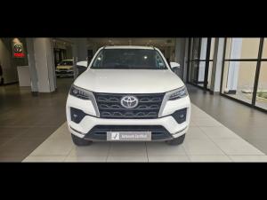 Toyota Fortuner 2.4GD-6 Raised Body - Image 4
