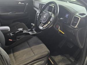 Kia Sportage 2.0 Ignite + automatic - Image 12